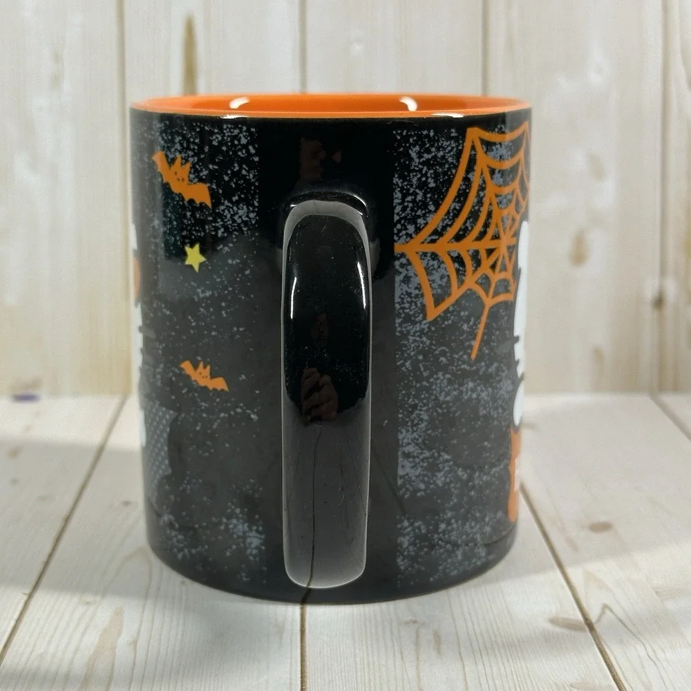 2023 HELLO KITTY By Sanrio **Happy Halloween** Bat Kitty Large Coffee Mug Black